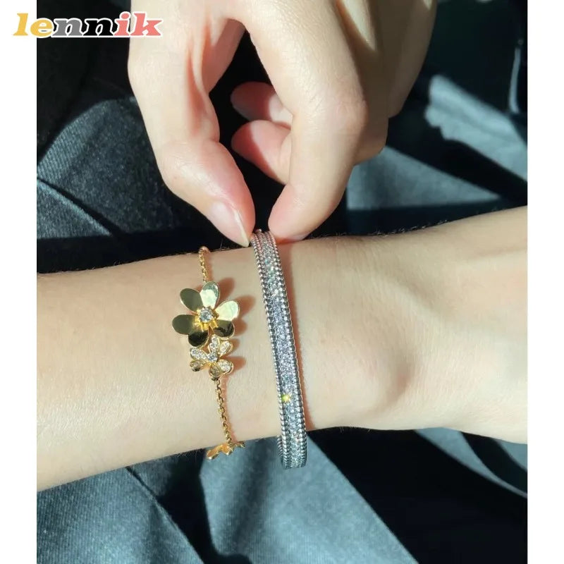 Clover Five-Flower Bracelet Women Luxury Minimalist Design Exquisite Style Elegant Daily Jewelry Premium Adjustable Accessory